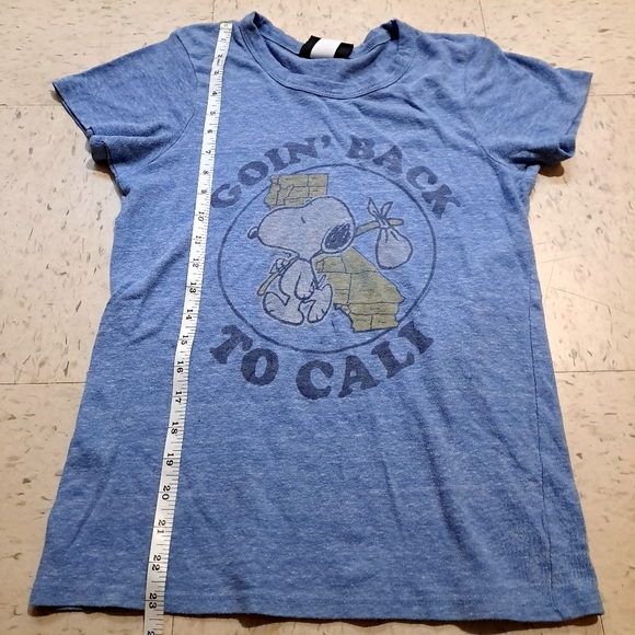 Junk food clothing | Blue Graphic Tee -snoopy Goin' Back to Cali - Picture 9 of 10
